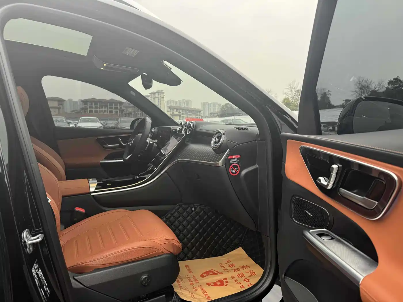 Mercedes-Benz GLC 2024 GLC 260 L 4MATIC Dynamic 7-seater фото 6