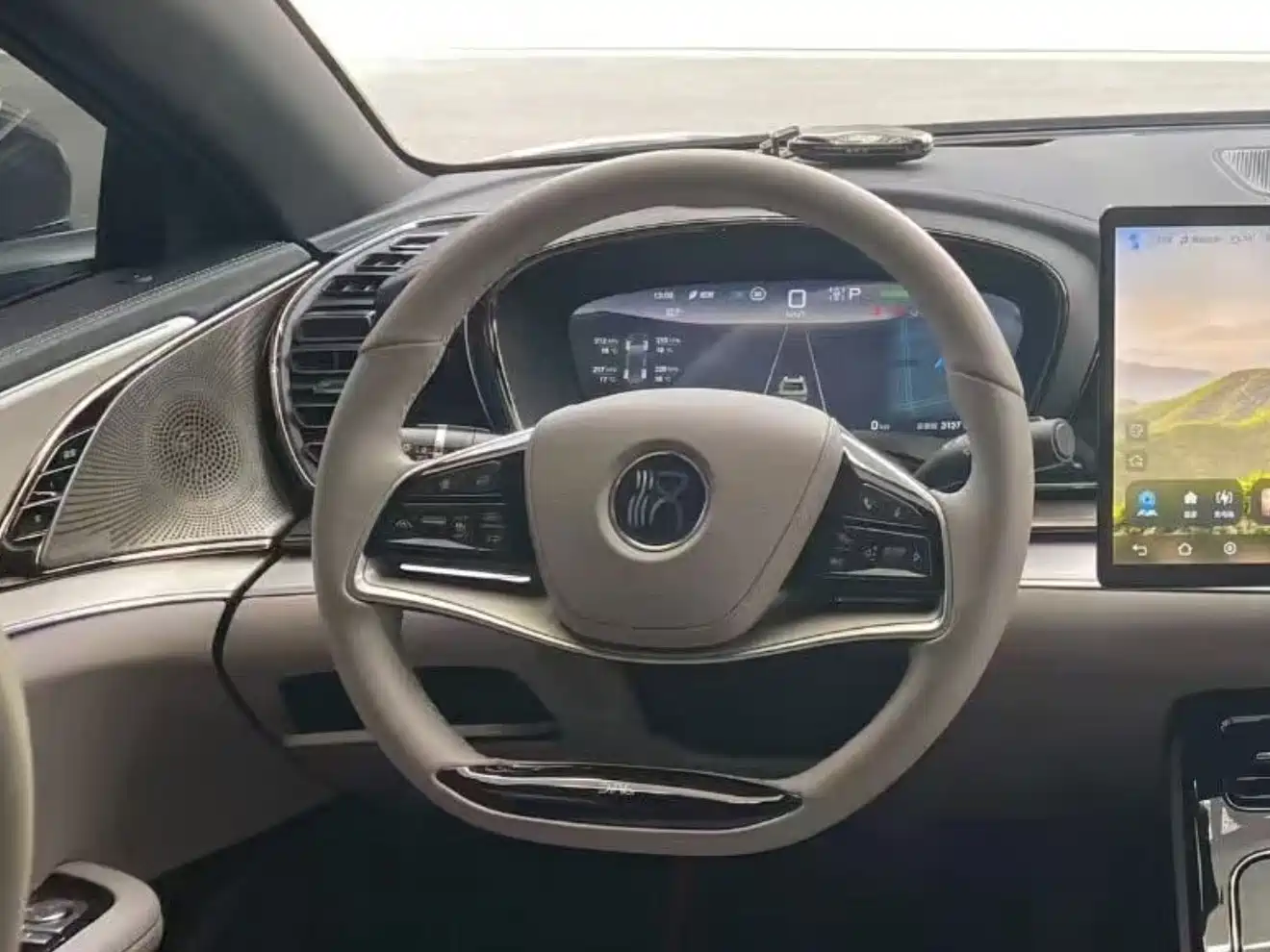 BYD Han 2025 2025 Model EV 605KM Premium Version