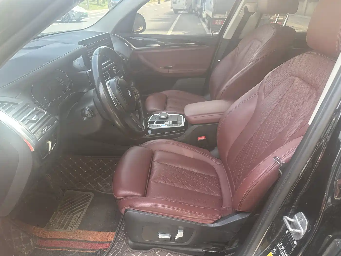 BMW iX3 2022 Facelift Leading Model фото 8