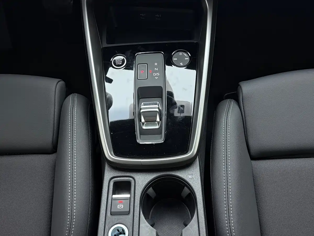 Audi A3 2023 Facelift A3L Limousine 35 TFSI Fashion Sport фото 21