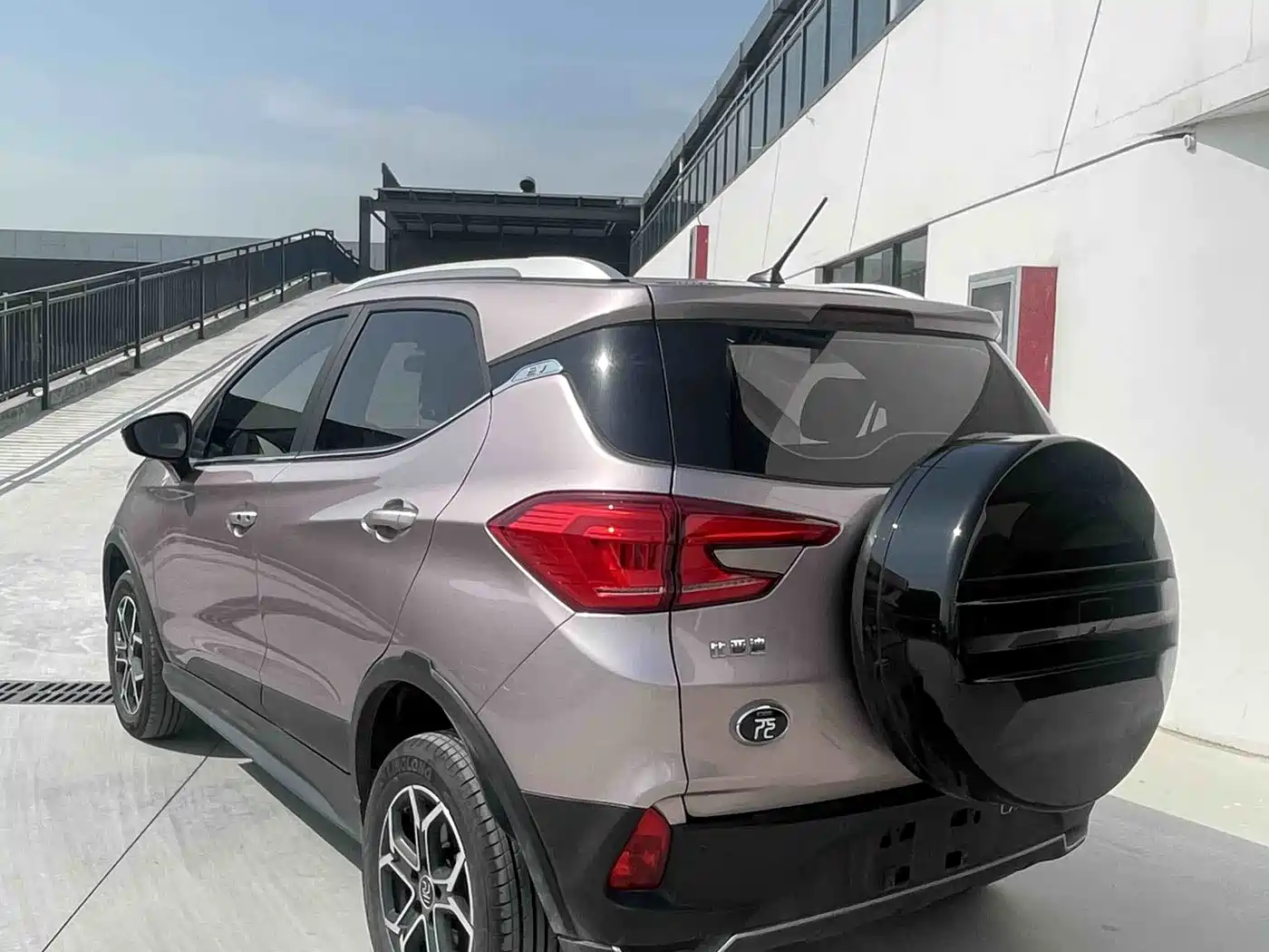 BYD Yuan Pro 2023 401KM Luxury фото 3
