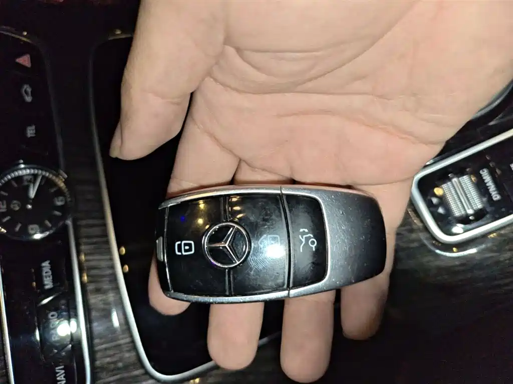 Mercedes-Benz E-Class 2017 E 200 Sport 4MATIC фото 9