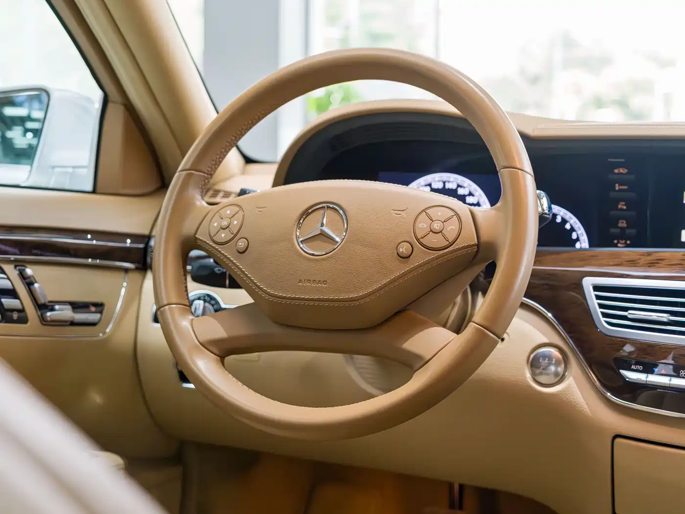 Mercedes-Benz S-Class 2012 S 300 L Premium Grand Edition фото 5