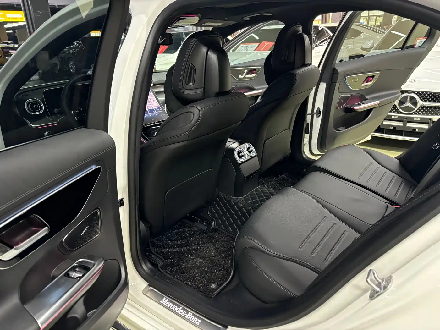 Mercedes-Benz C-Class 2025 C 260 L Sport Edition фото 6