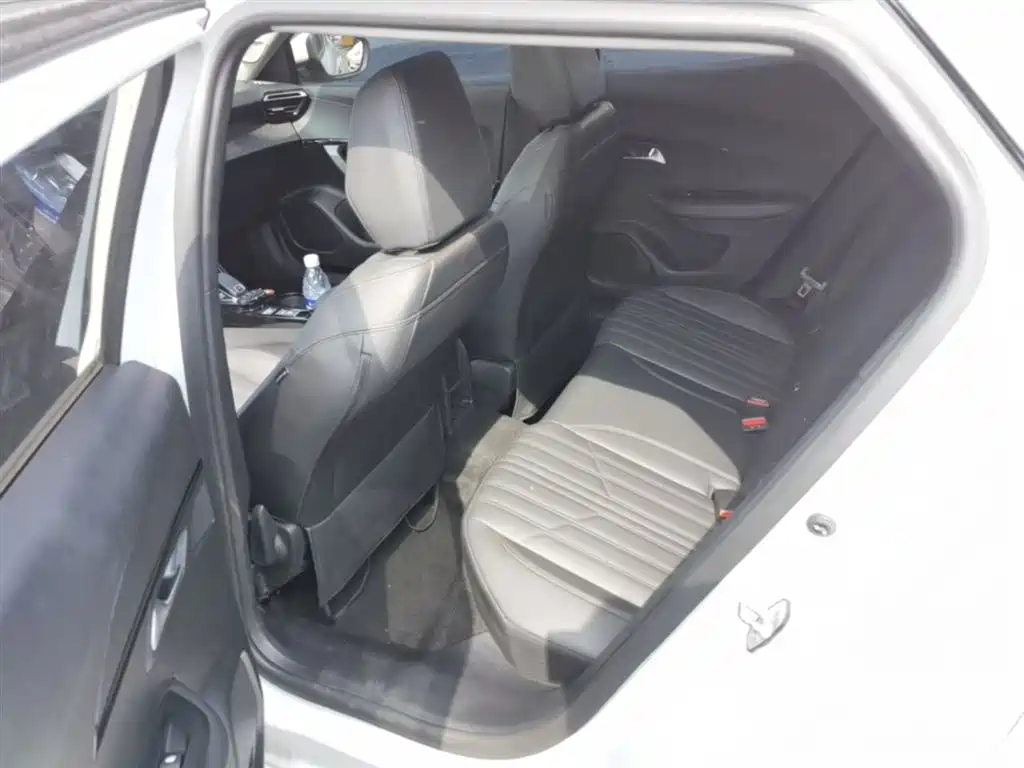 Peugeot 2008 2022 230THP THE ONE фото 24