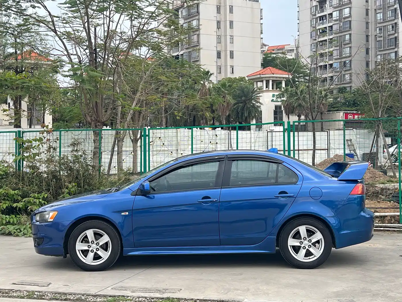 Mitsubishi Lancer EX 2010 Fashion Edition 1.8L CVT Comfort фото 3