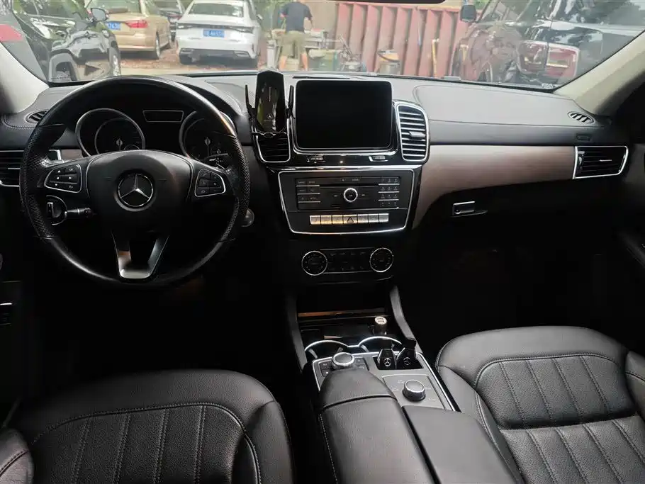 Mercedes-Benz GLE 2017 GLE 320 4MATIC Dynamic фото 12