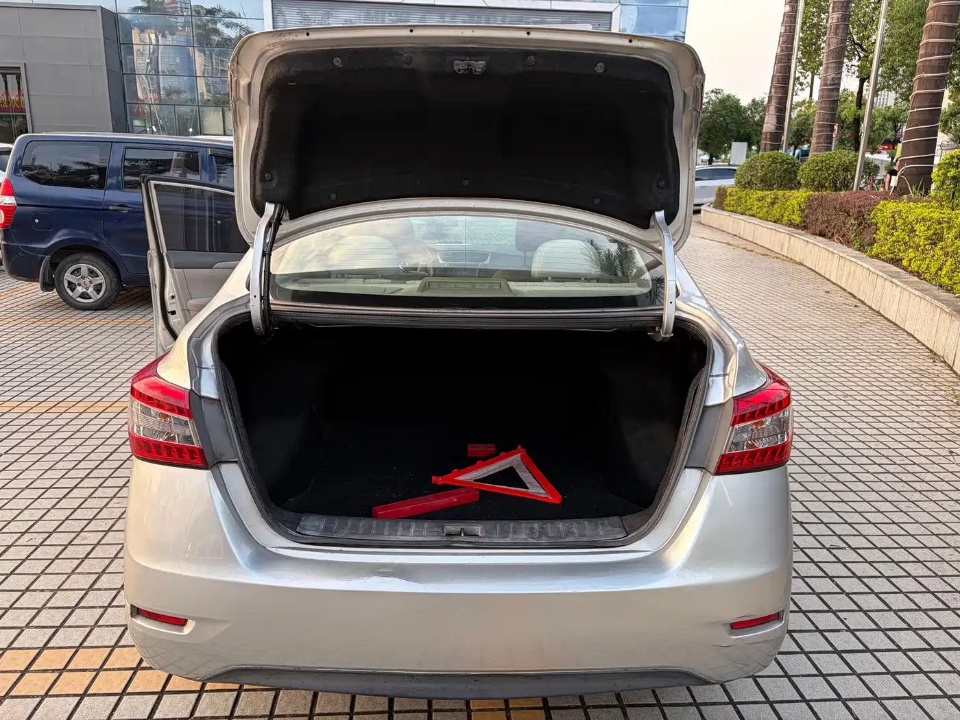 Фото 18 - Nissan Sylphy