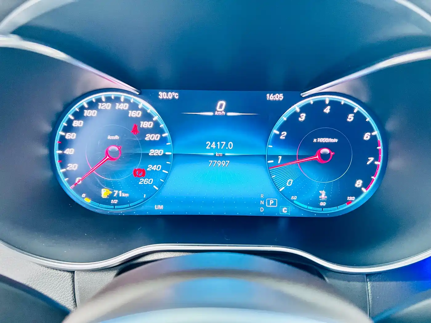 Mercedes-Benz GLC 2022 Model GLC 260 L 4MATIC Luxury Edition фото 13