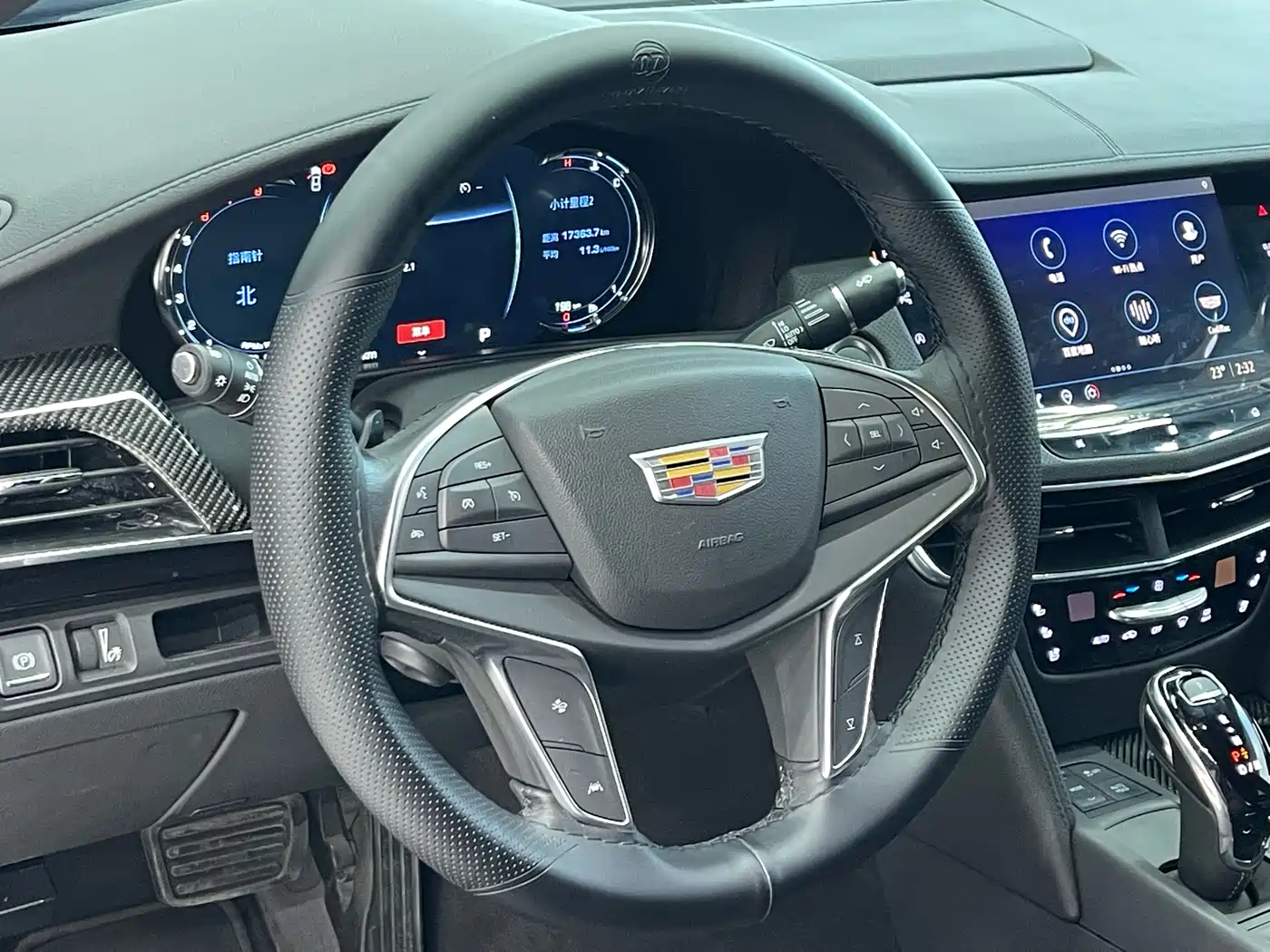 CADILLAC CT6