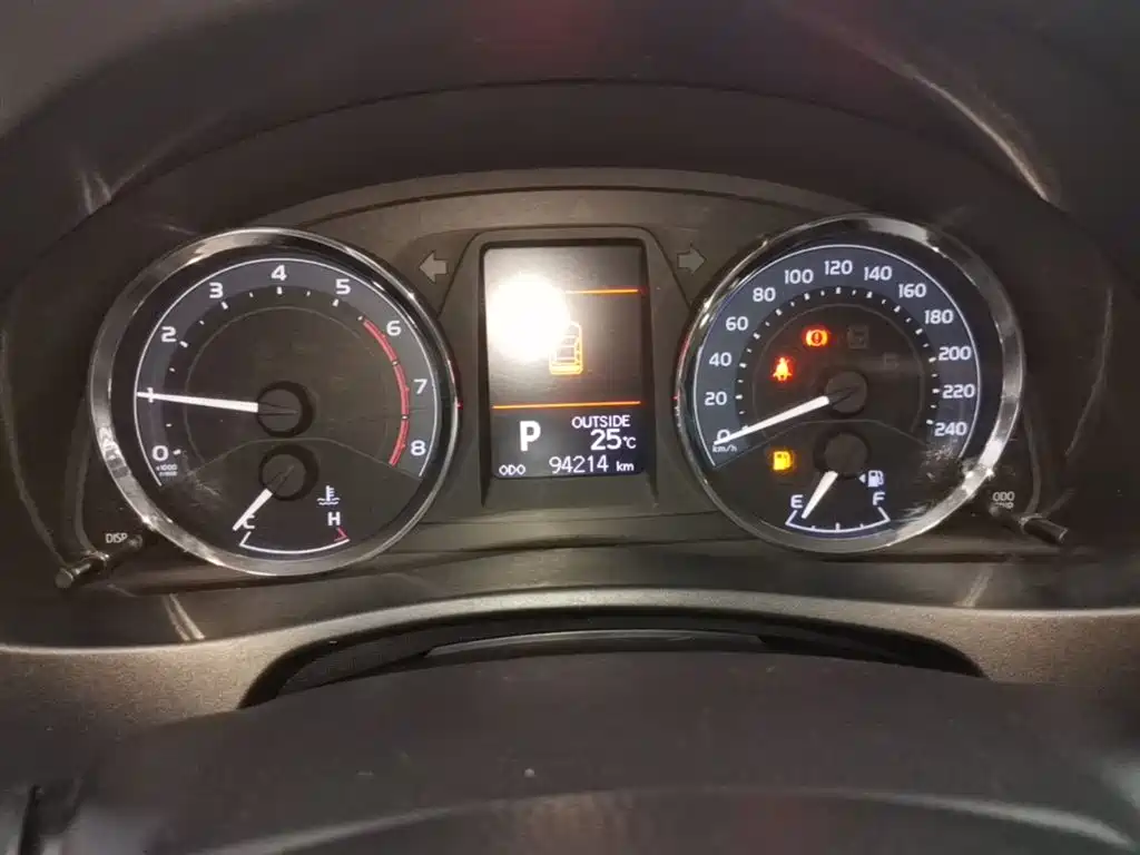 Toyota Corolla 2017 Facelift 1.2T S-CVT GL-i фото 12