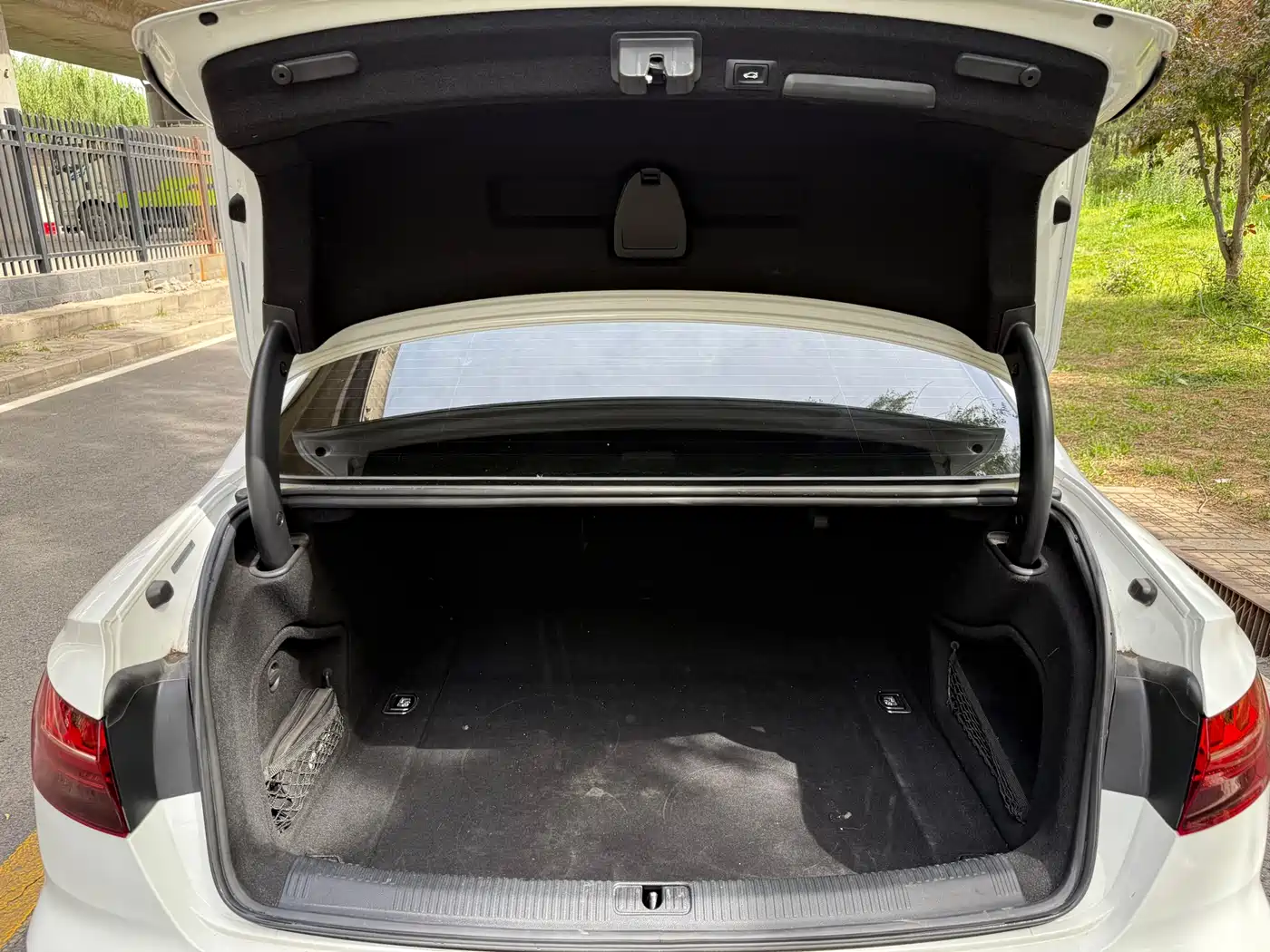 Audi A4L 2020 40 TFSI quattro Luxury Dynamic фото 18