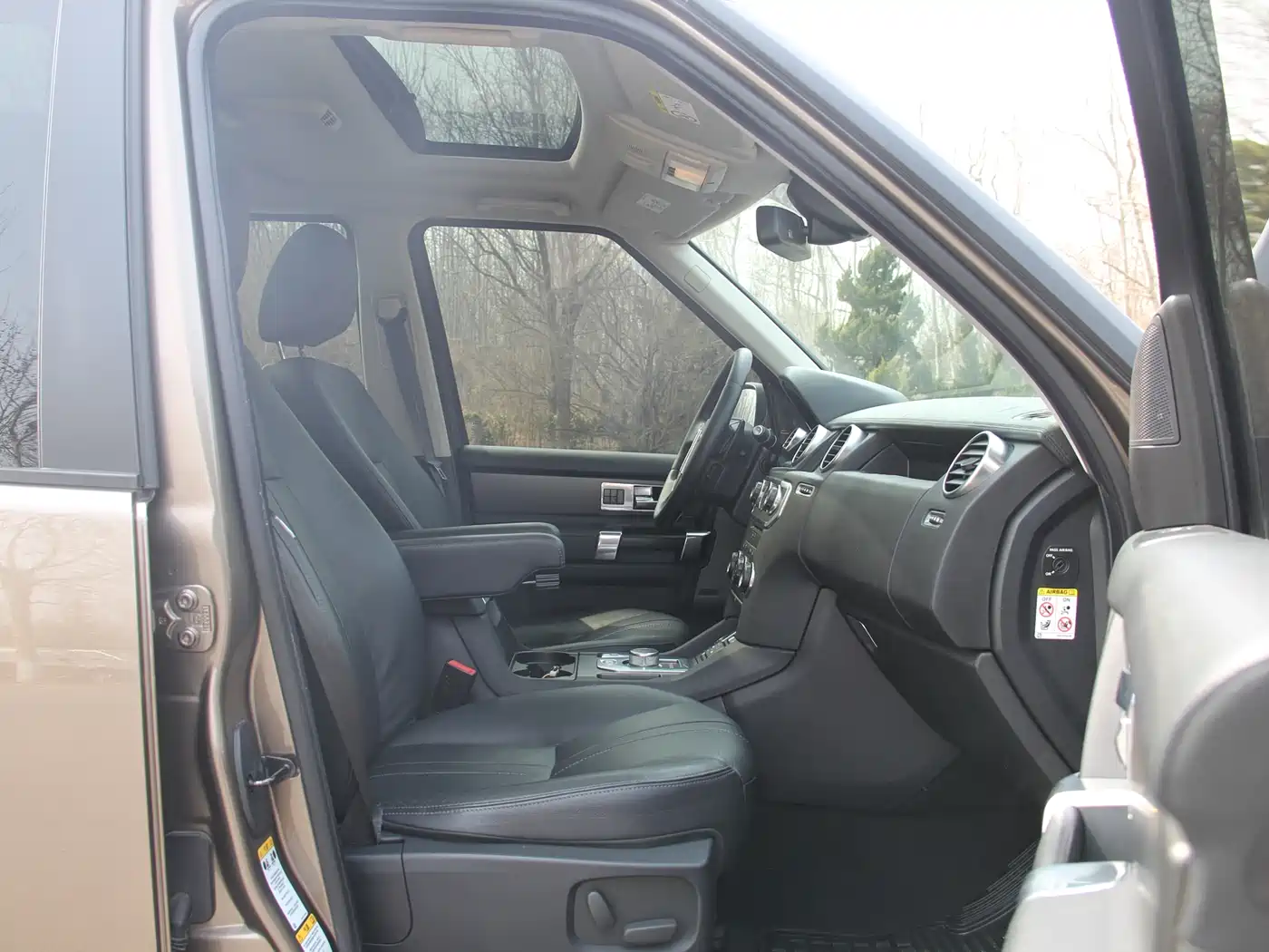 Land Rover Discovery 2013 3.0 SDV6 HSE Diesel фото 16
