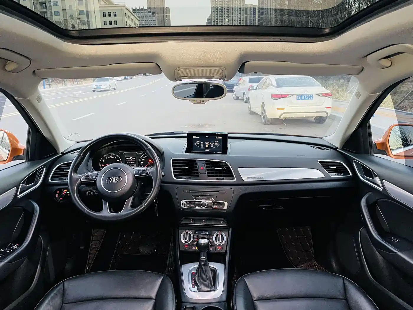 Audi Q3 2013 35 TFSI quattro Technology фото 7