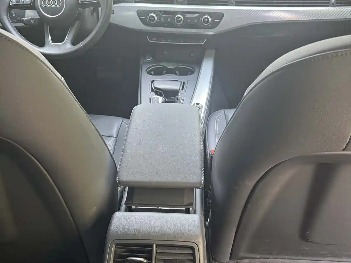 Audi A4L 2020 40 TFSI Fashion Elegance фото 14