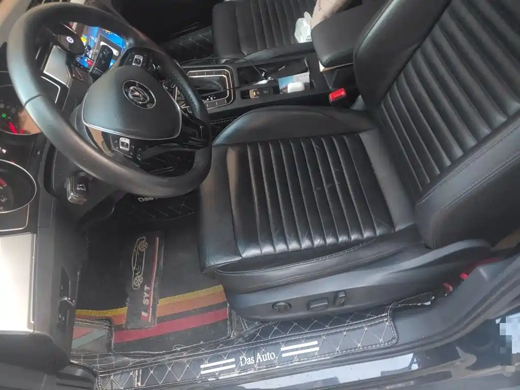 Volkswagen Magotan 2018 330TSI DSG Leading фото 8