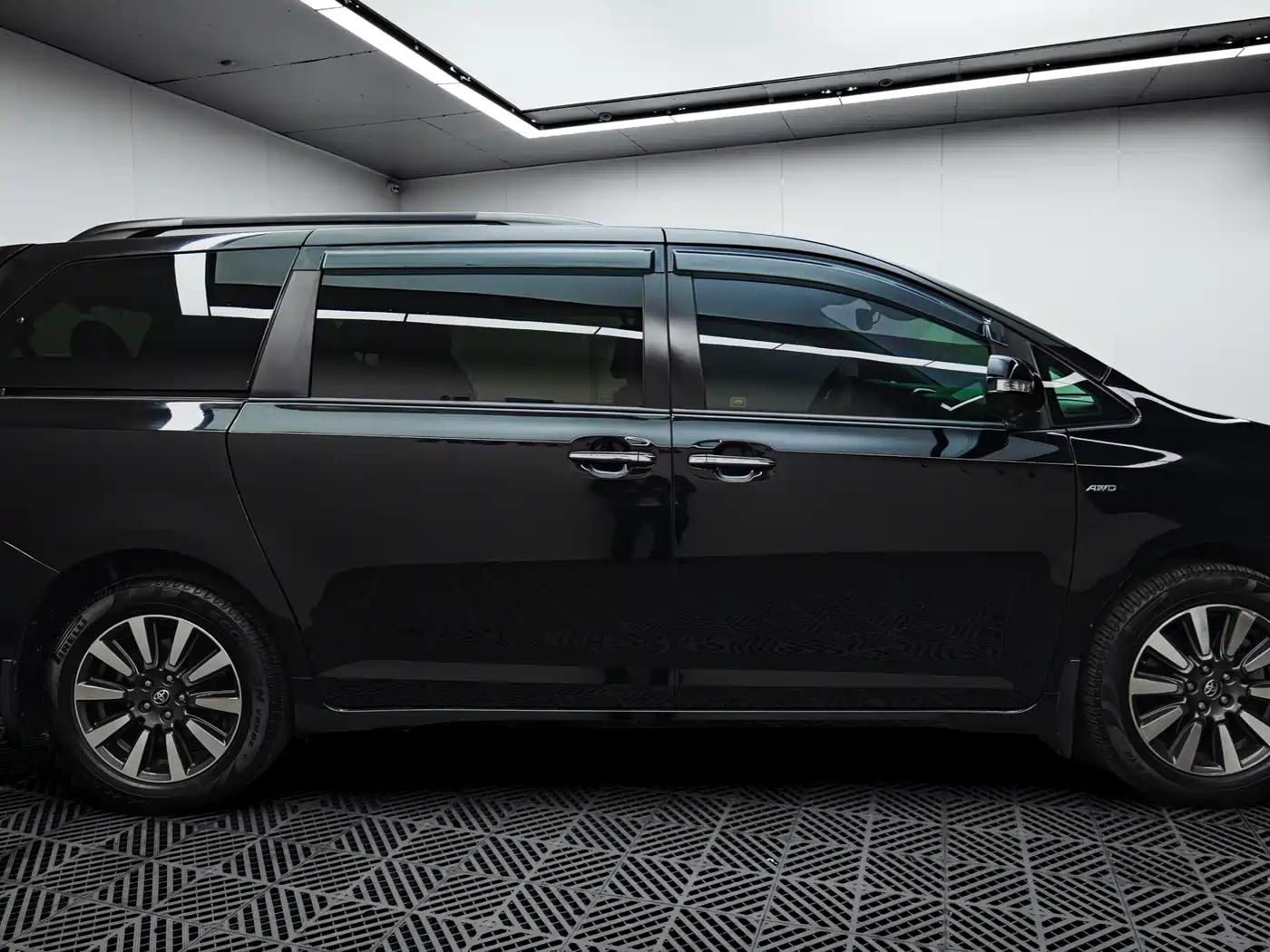 Toyota Sienna 2015 3.5L 4WD L фото 9