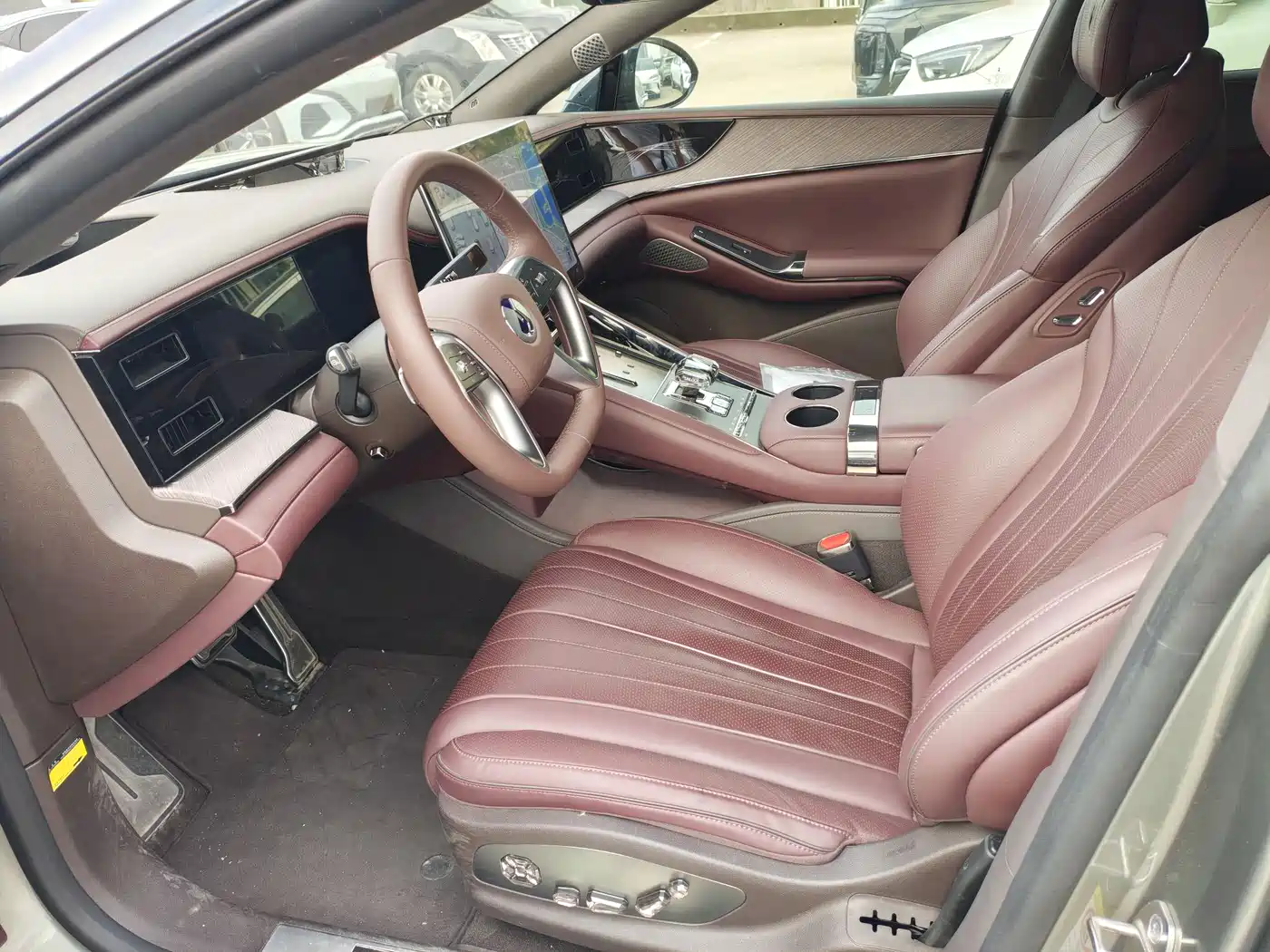 Denza Z9GT 2024 1100 AWD Ultra Edition фото 9