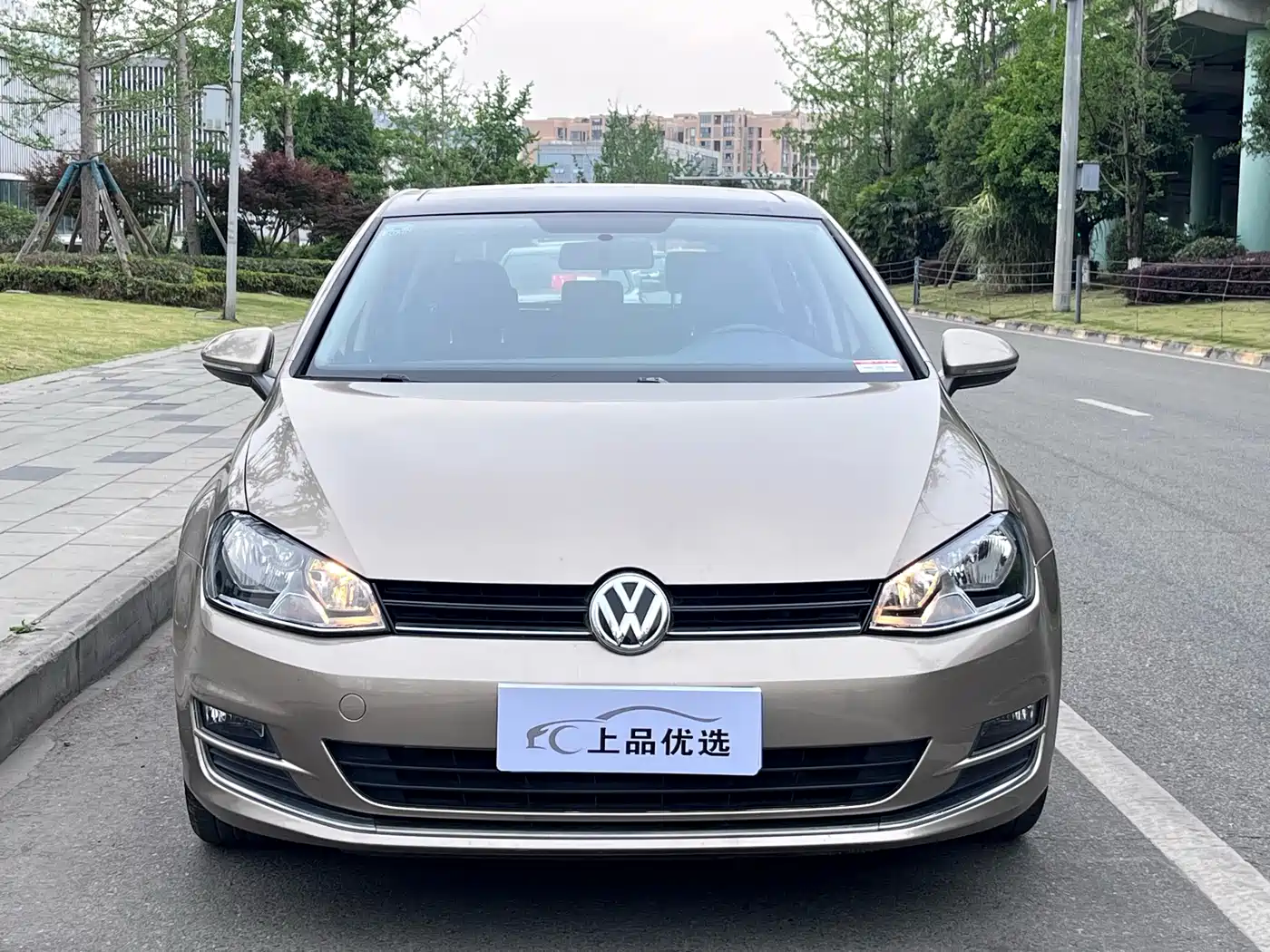 Volkswagen Golf 2016 230TSI Manual Comfort фото 2