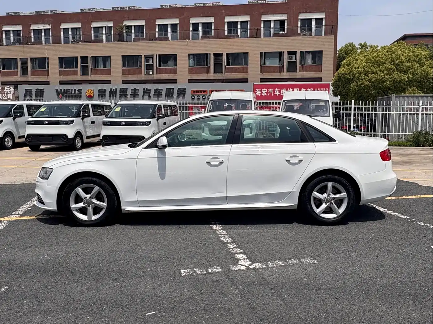 Audi A4L 2013 35 TFSI Automatic Standard фото 7