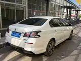 Photo 9 - Peugeot 408