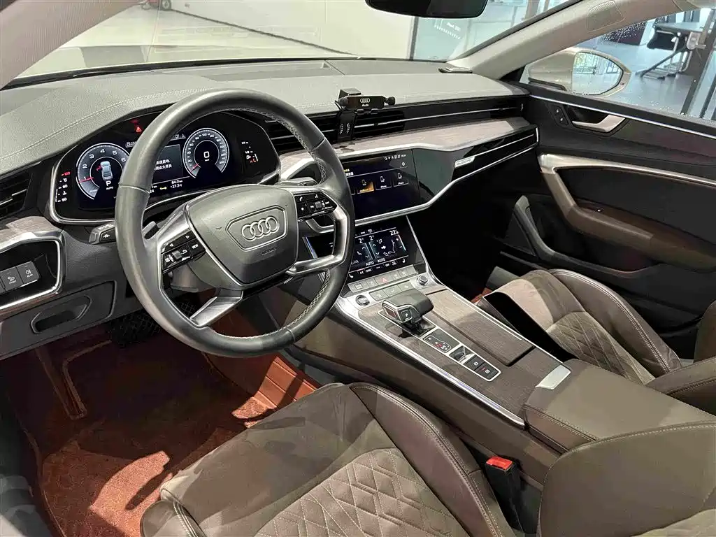 Photo 20 - Audi A7L