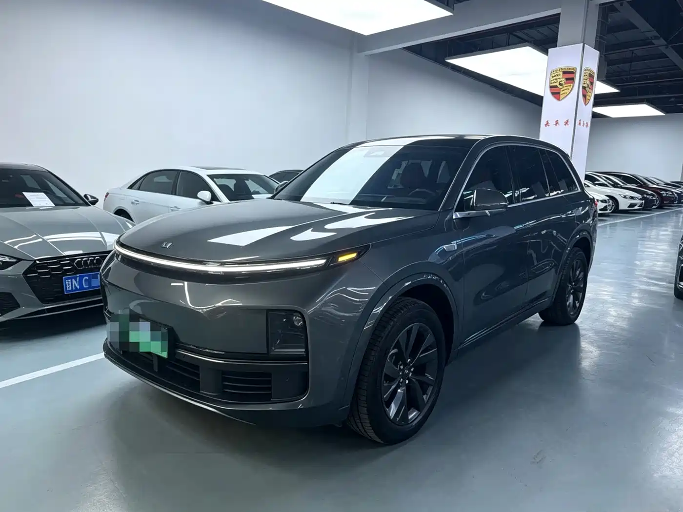Li Auto Li L8 2023 Pro