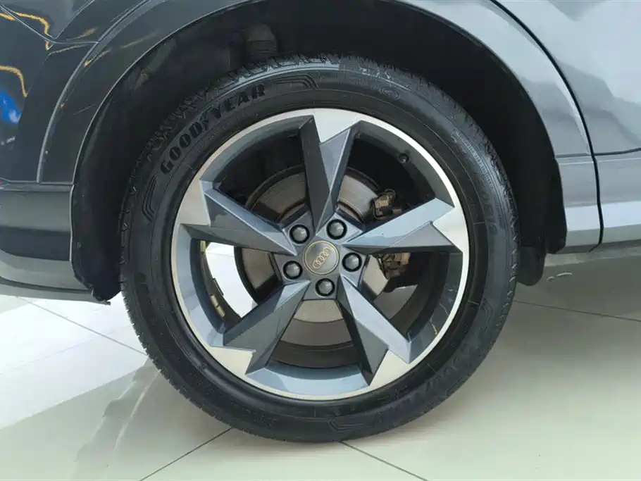 Audi Q3 2019 35 TFSI Fashion Sport фото 6