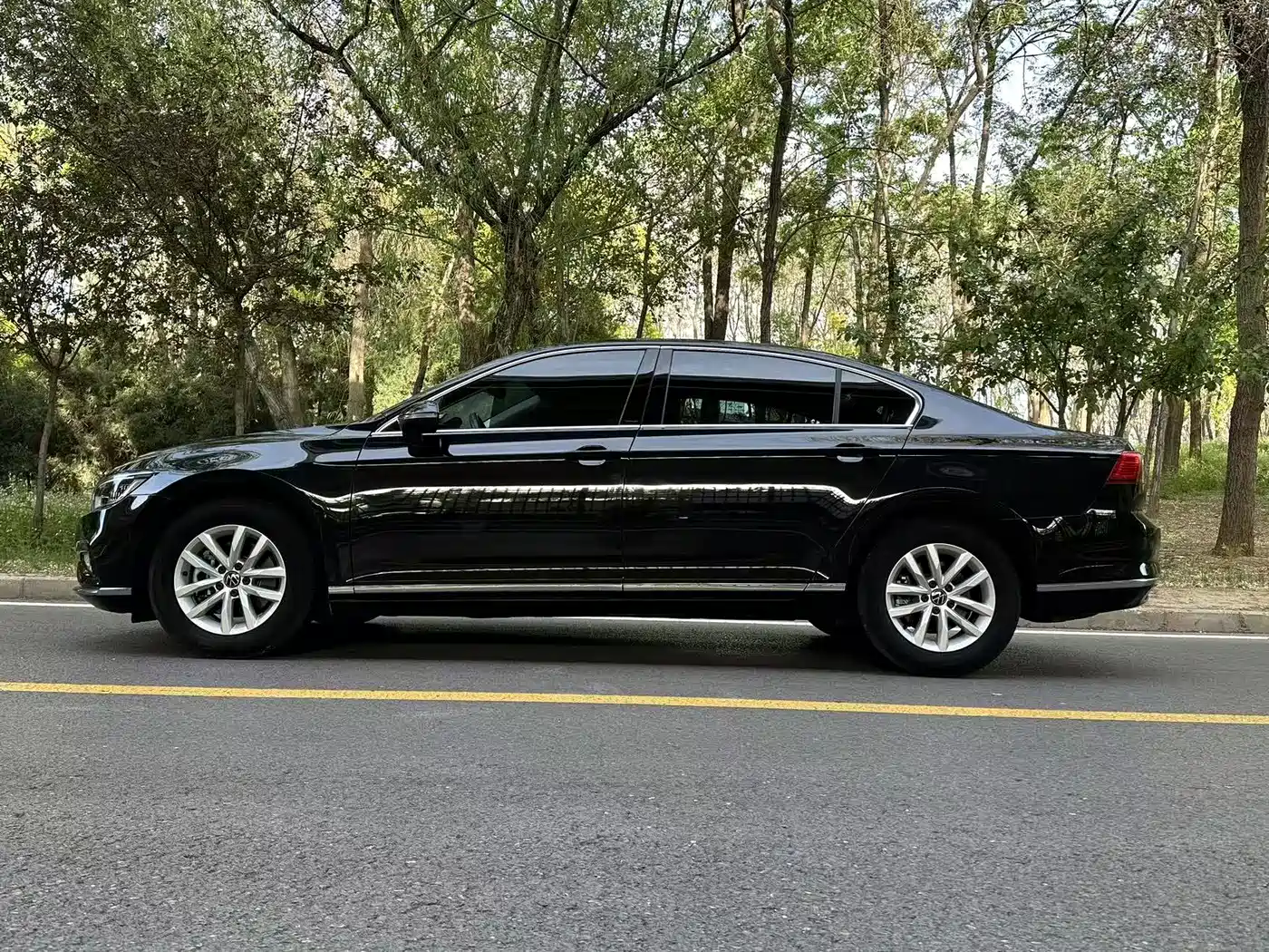 Volkswagen Magotan 2020 280TSI DSG Comfort фото 9