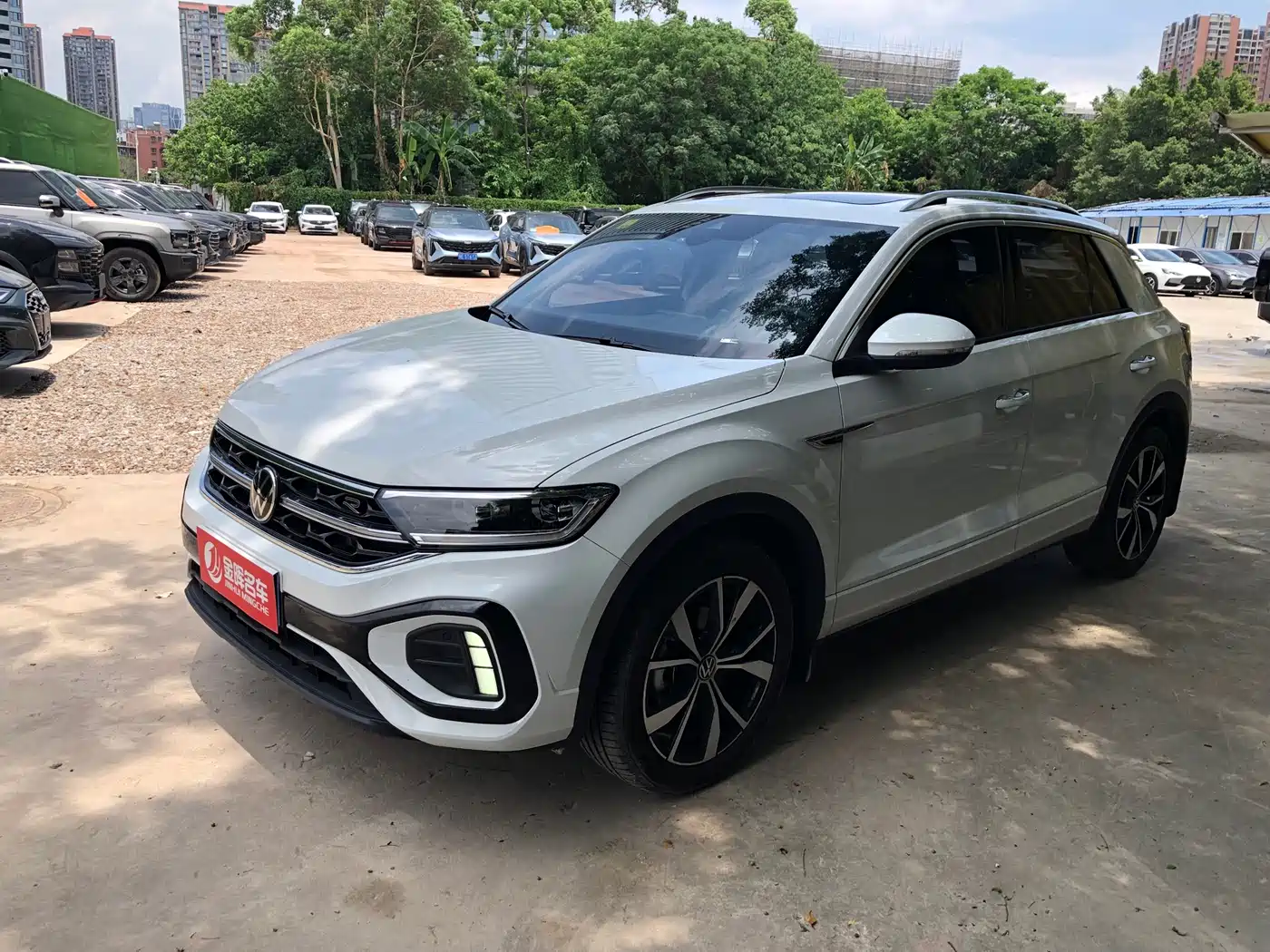 Volkswagen T-ROC 2024 300TSI DSG 2WD Morning Light Edition