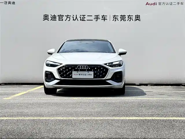 Audi A5L 2025 2.0T Navigation Edition — фото 2