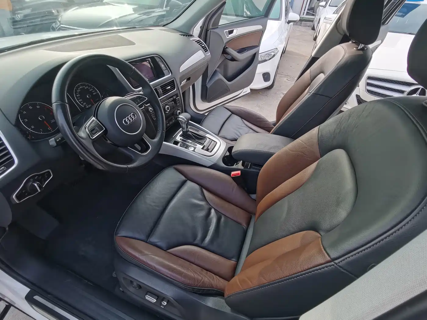 AUDI Q5