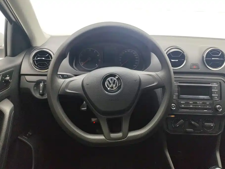 Фото 15 - Volkswagen Jetta