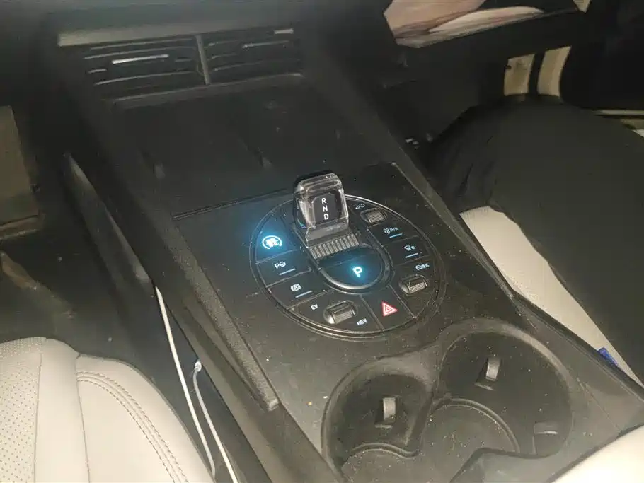 BYD Seal 06 New Energy 2025 DM-i Smart Drive 80KM Luxury фото 16