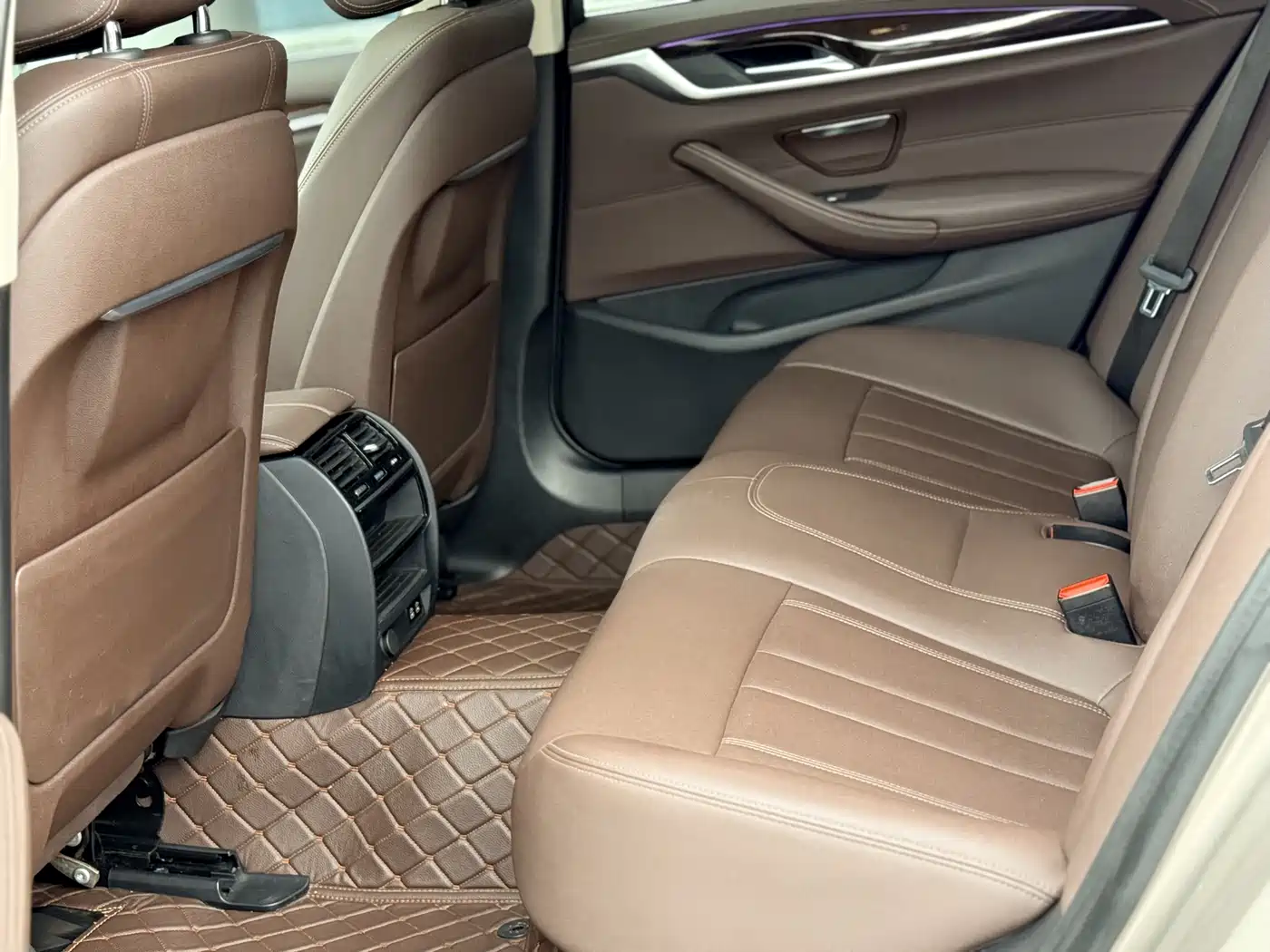 BMW 5 Series 2020 525Li Luxury Package фото 18