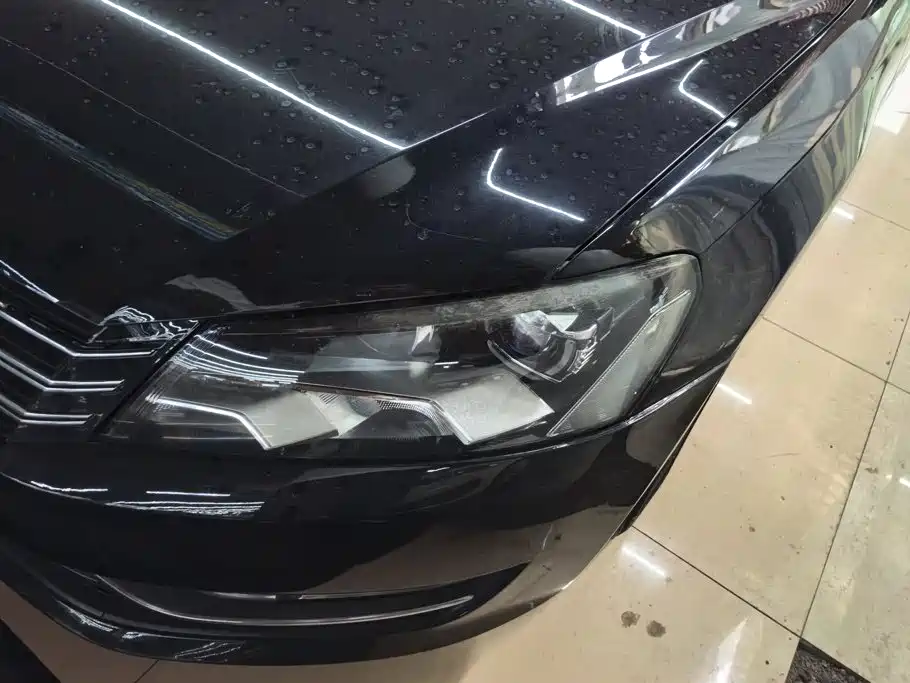 Volkswagen Passat 2012 2011 1.8TSI Automatic Premium Edition