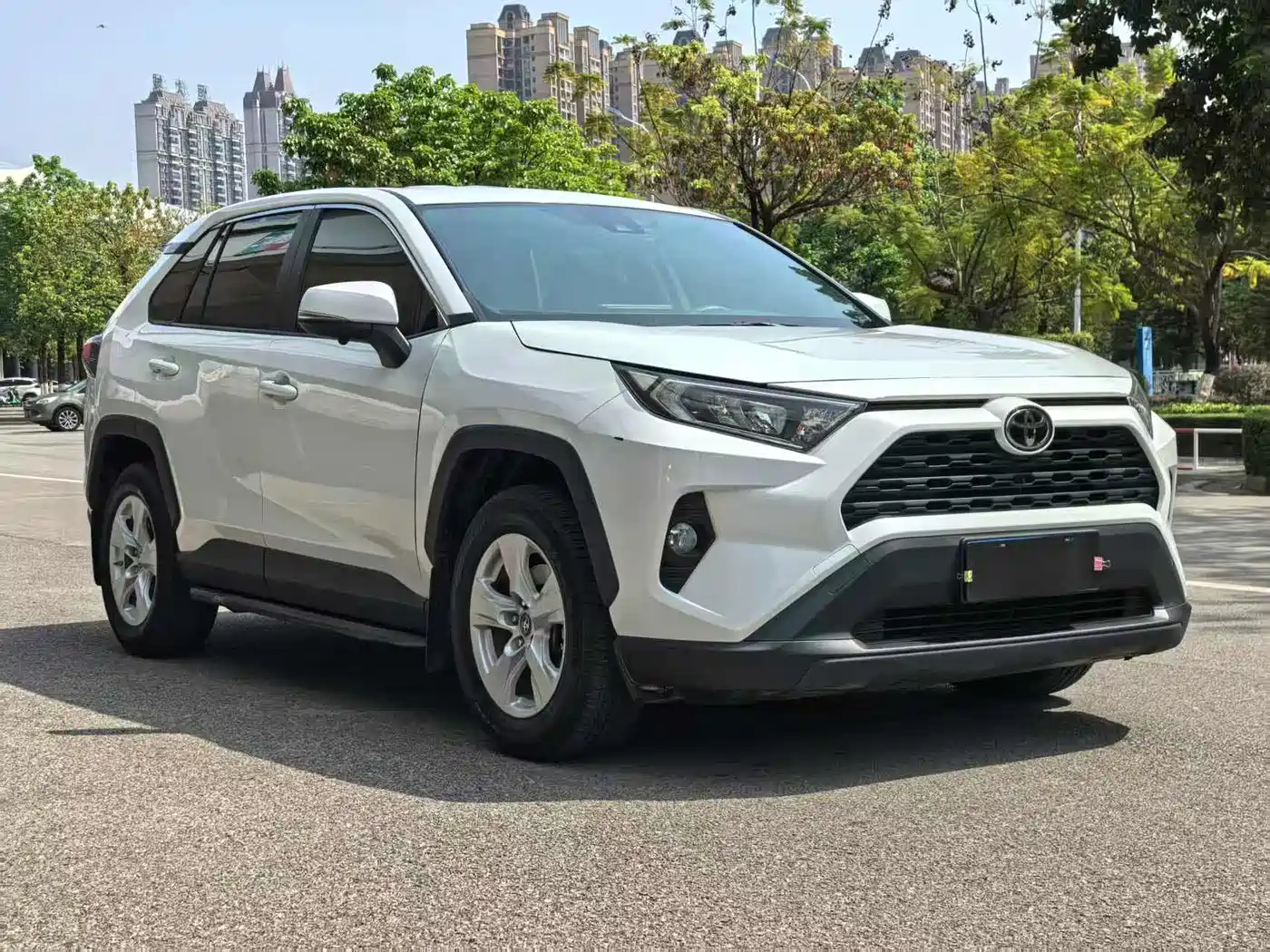 Toyota RAV4 Rongfang 2022 2.0L CVT 2WD Urban Edition фото 3