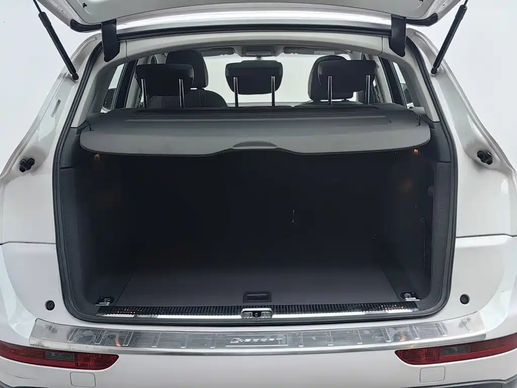 Audi Q5 2018 2017 Plus 40 TFSI Technology