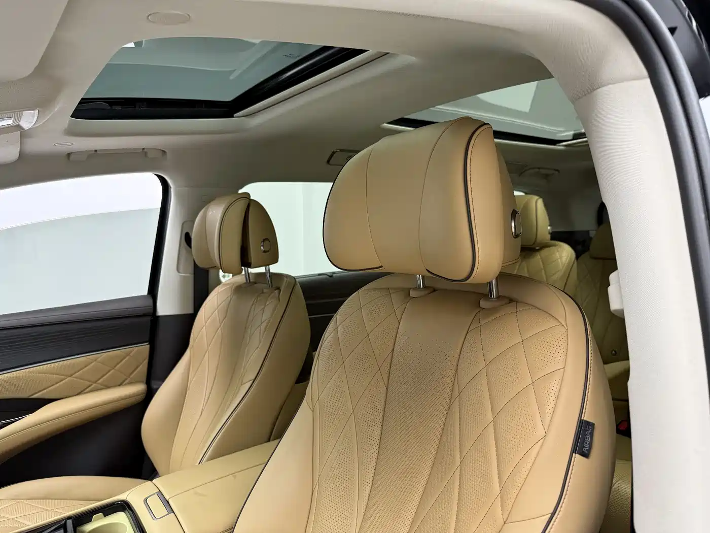 Denza D9 2024 DM-i 980 AWD Prestige фото 14