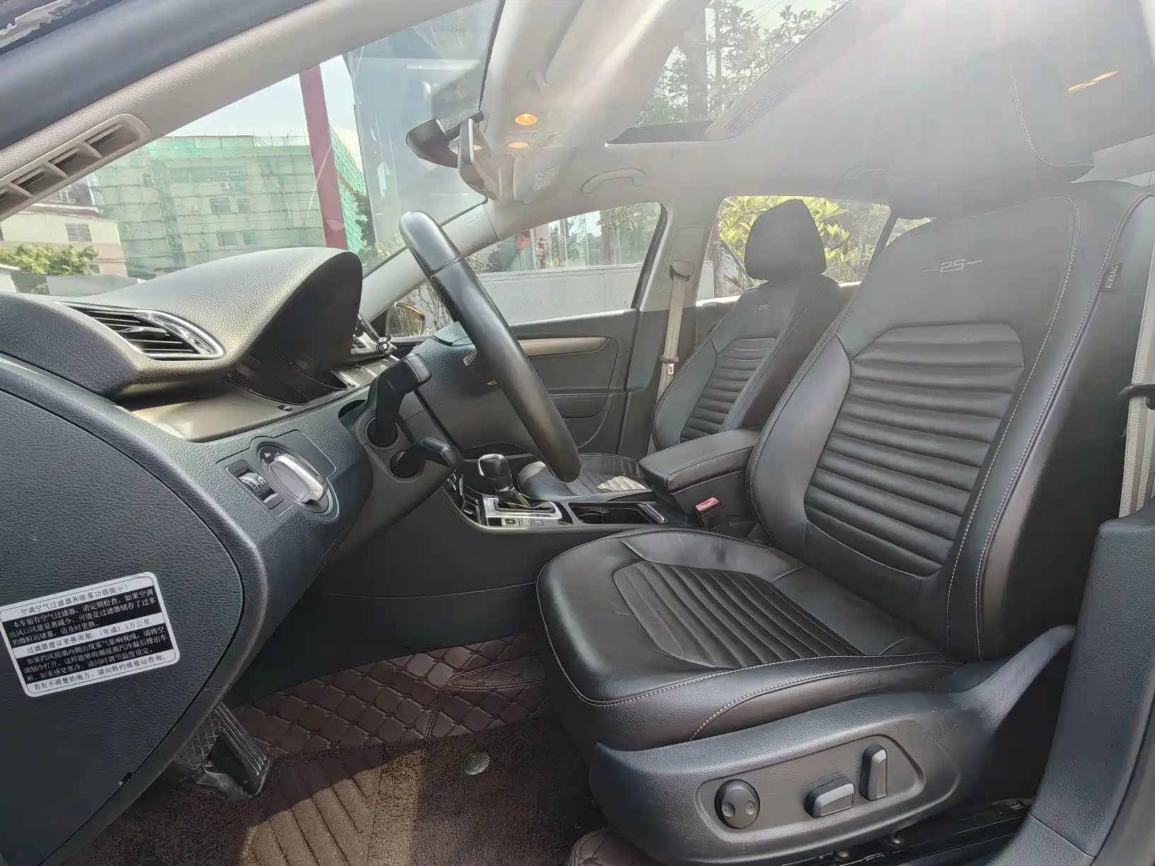 Фото 5 - Volkswagen Magotan
