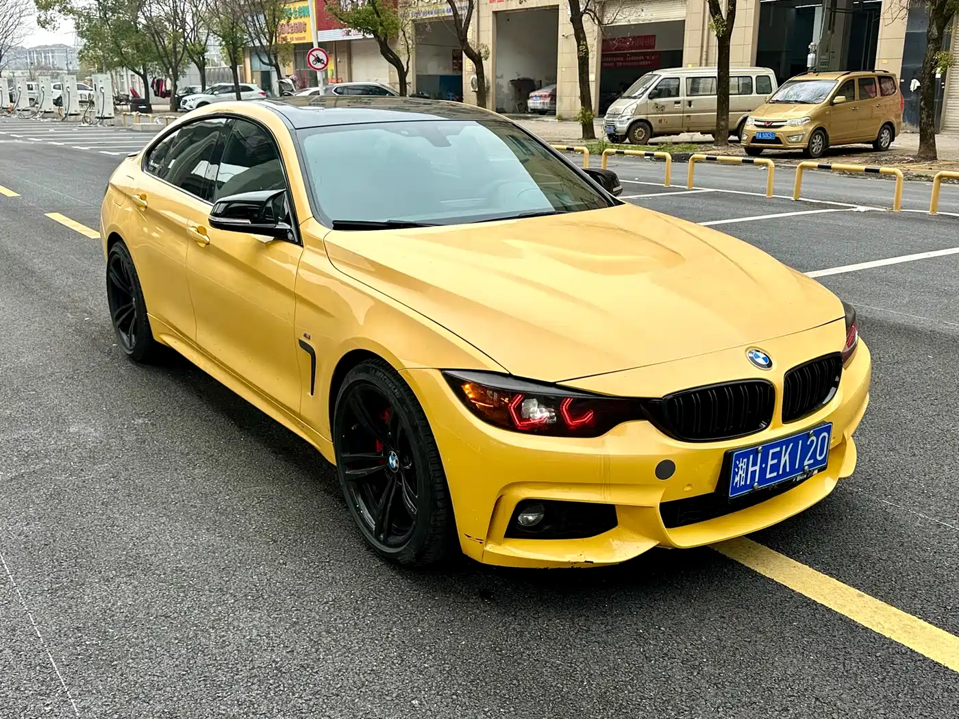 BMW 4 Series 2017 425i Gran Coupe Leading M Sport Package фото 3