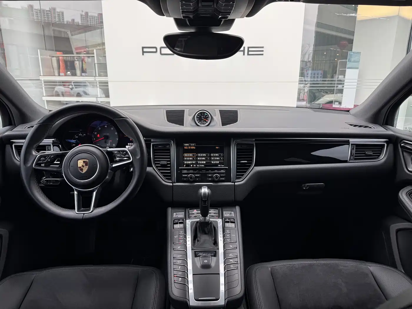 Porsche Macan 2016 Macan S 3.0T фото 18