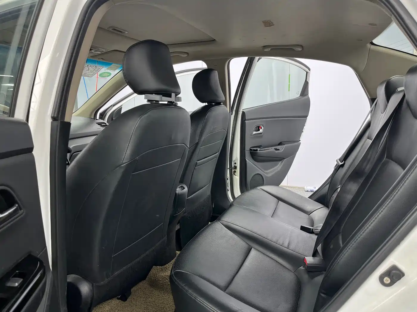 Kia K2 2012 2011 Sedan 1.6L AT Premium