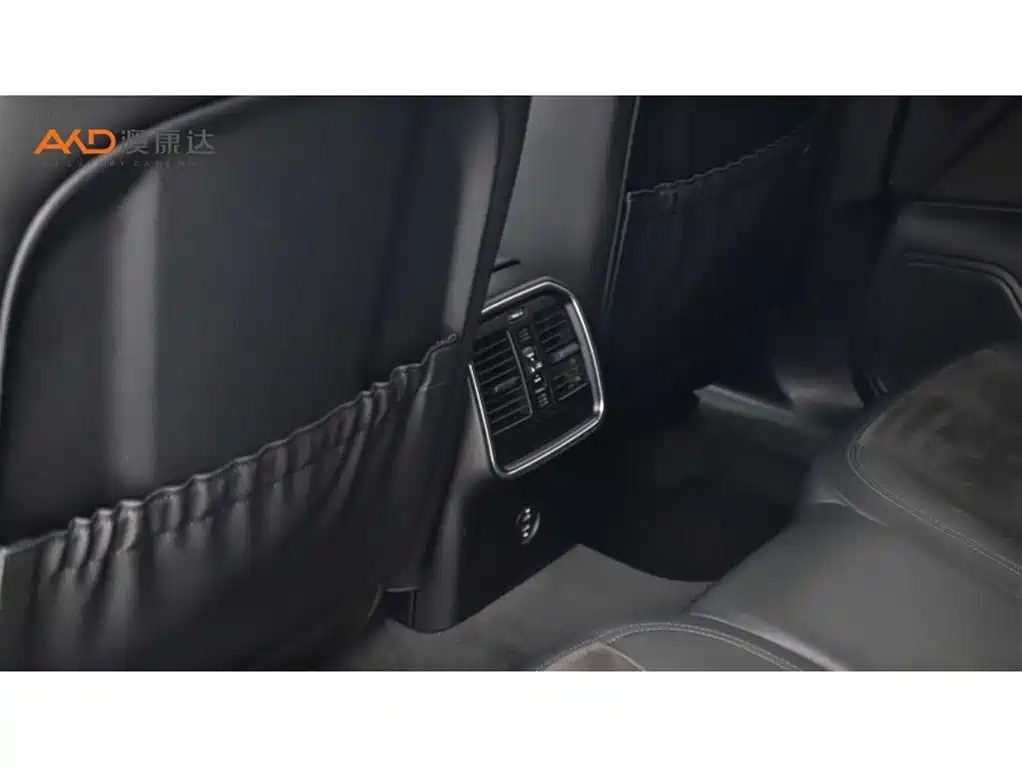 Porsche Macan 2020 Macan 2.0T фото 9
