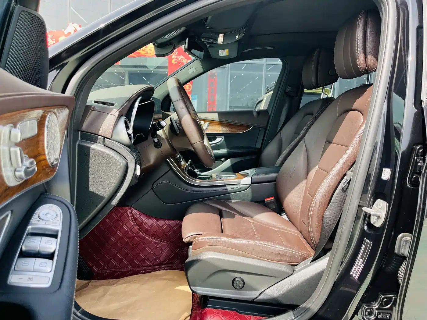 Mercedes-Benz GLC 2021 GLC 300 L 4MATIC Sporty фото 4
