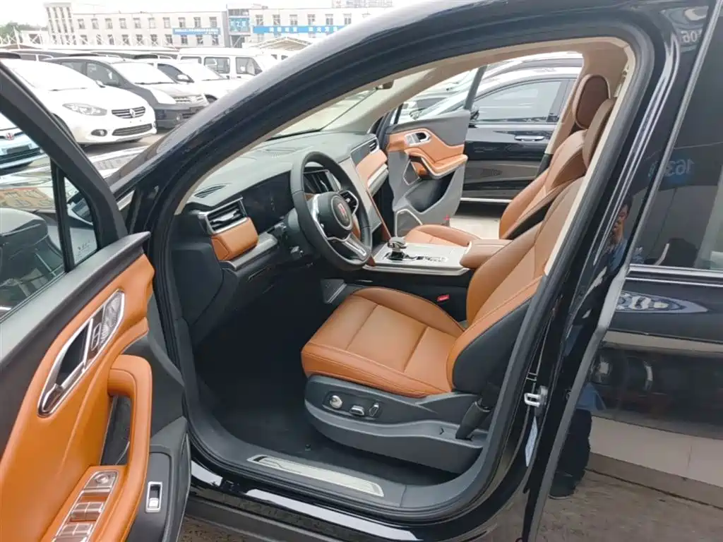 Hongqi HS7 PHEV 2025 2.0T PHEV 4WD 6-Seater Commemorative Edition фото 16