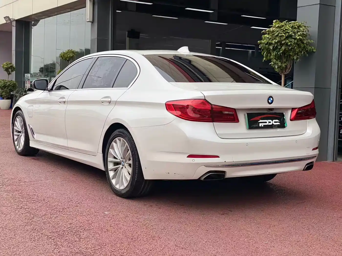 BMW 5 SERIES NEW ENERGY