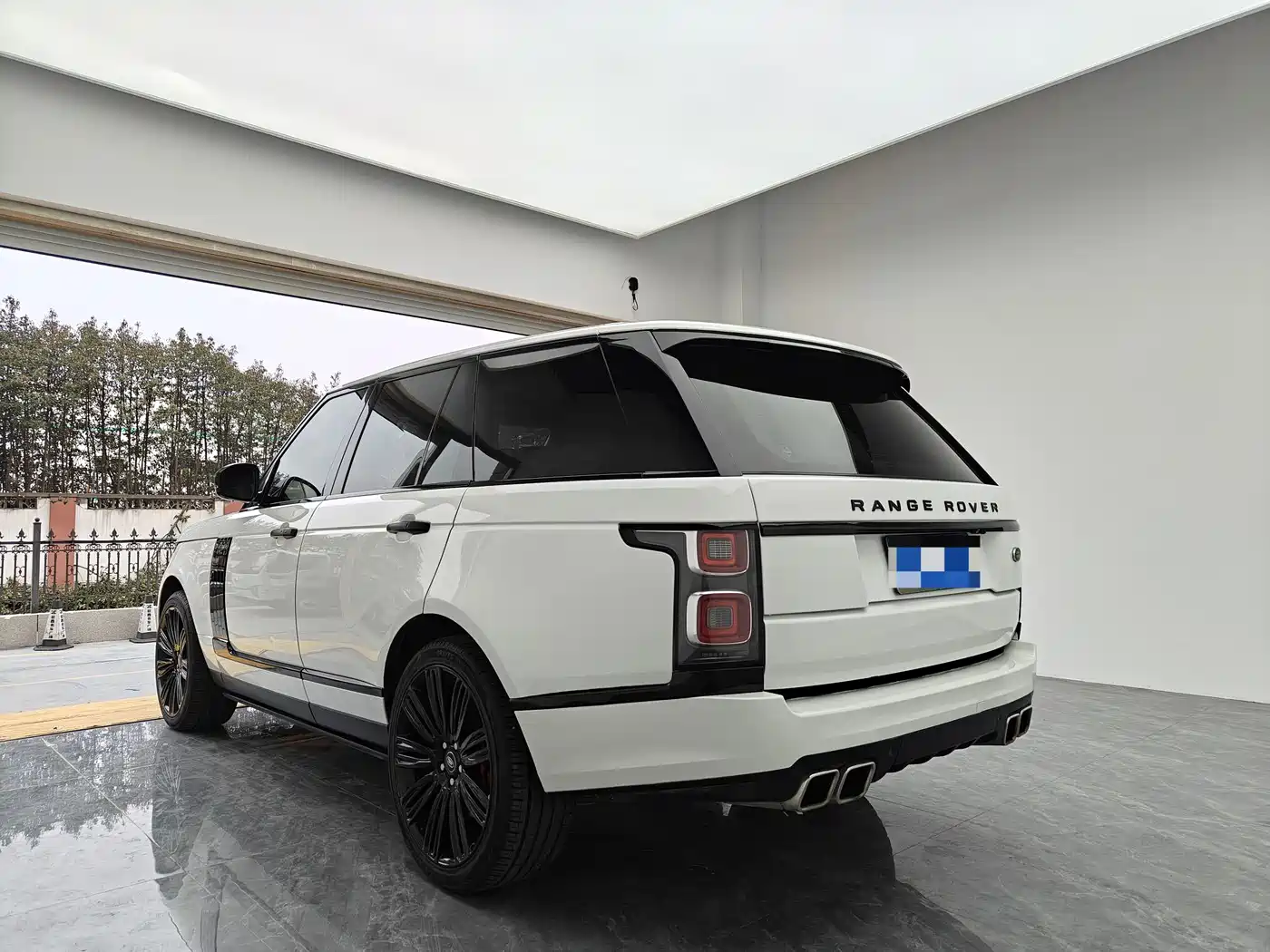 LAND ROVER RANGE ROVER