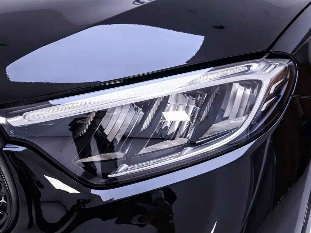 Mercedes-Benz GLC 2024 GLC 300 L 4MATIC Dynamic 5-seater фото 4