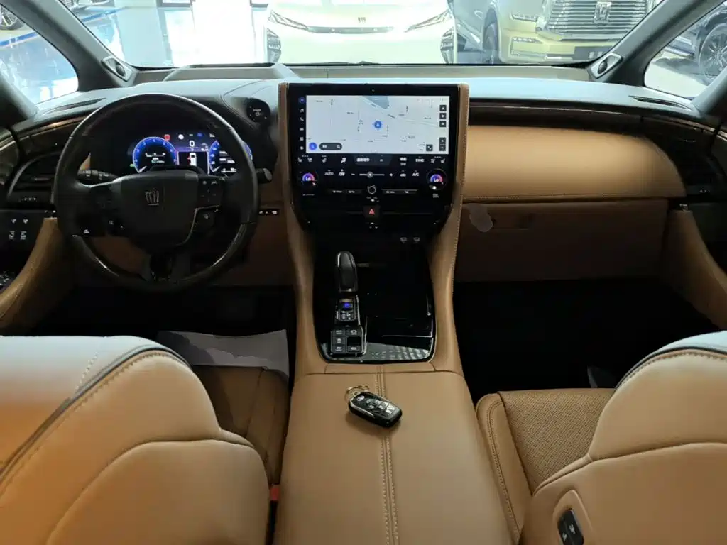 Фото 10 - Toyota Vellfire